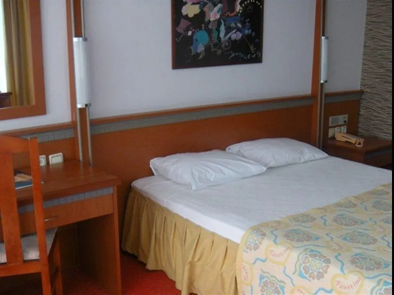 Faustina Hotel & Spa クシャダス