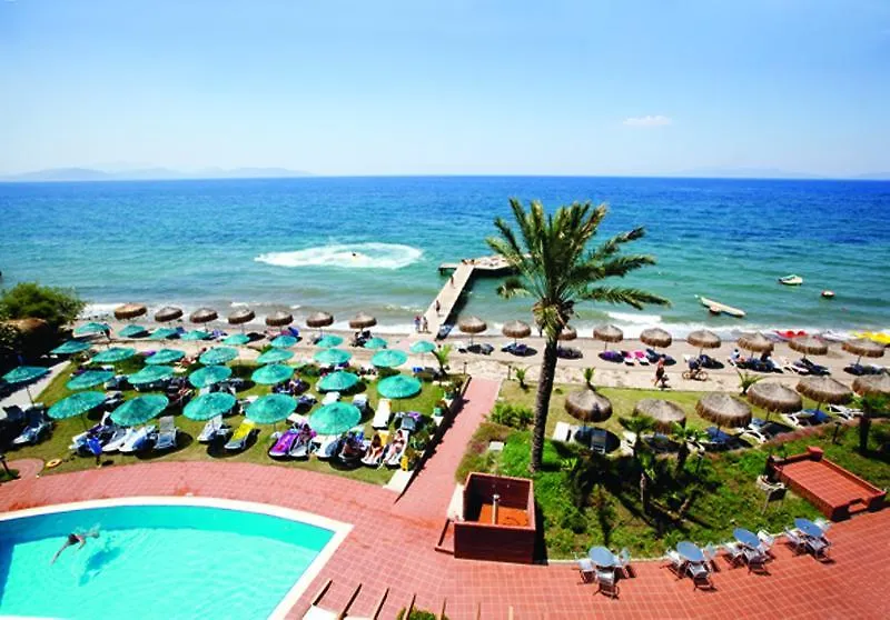 Faustina Hotel & Spa クシャダス 4*,
