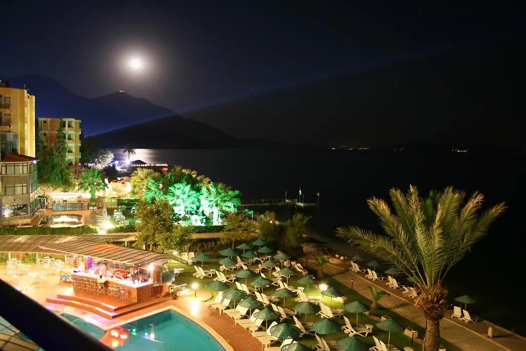 Faustina Hotel & Spa クシャダス